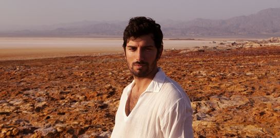 Enrico Costantini: Ο επίμονος φωτογράφος