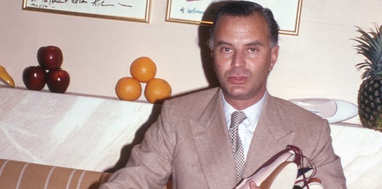 Γιατί οι γυναίκες πίνουν νερό στο όνομα του Manolo Blahnik