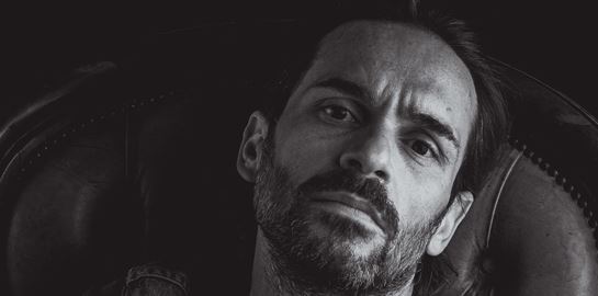 H σουρεάλ ζωή του Νίκου Πουρσανίδη