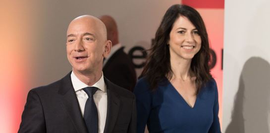 Τι συμβαίνει όταν κάποιος σαν τον Jeff Bezos παίρνει διαζύγιο;