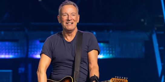 Ο Bruce Springsteen αναβάλλει κι άλλες εμφανίσεις του εξαιτίας προβλημάτων με τη φωνή του