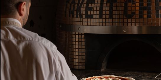 The Eatalians: Νόστιμη βόλτα στην Ηλιούπολη με τους Mario &amp; Luigi