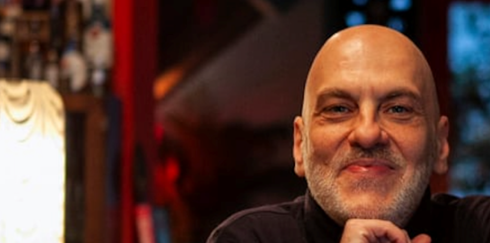 Θάνο Προυναρού, γιατί ο κόσμος αγαπάει τα μπαρ;