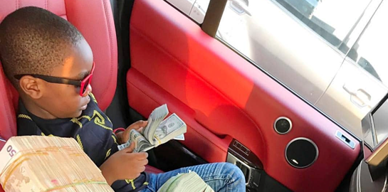 O νεότερος δισεκατομμυριούχος του πλανήτη