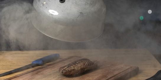 Στο Λαδόχαρτο, για ναξιώτικη κρεατοφαγία αξιώσεων