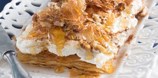 Ήρθε η ώρα να μιλήσουμε για το cheesecake με γεύση μπακλαβά