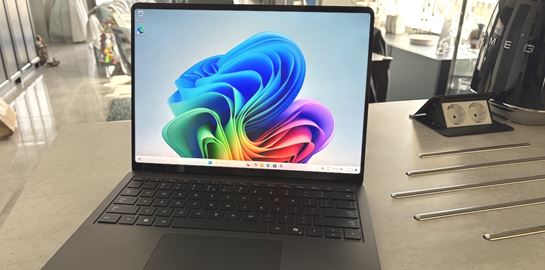 Το Microsoft Surface Laptop 7 με το Copilot είναι ένα βήμα προς την ολοκληρωμένη χρήση AI [Tech Review]