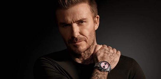 To νέο ρολόι του David Beckham παίζει σοβαρή μπάλα