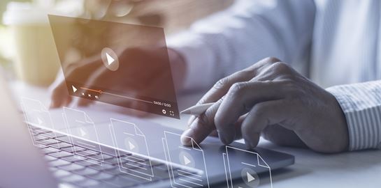 Αυτή η νέα λειτουργία του YouTube έρχεται απευθείας από το μέλλον