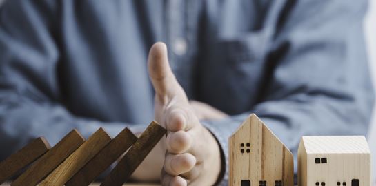 Πώς οι φυσικές καταστροφές αλλάζουν την ασφάλιση των επιχειρήσεων στην Ελλάδα