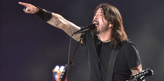 O Dave Grohl αποκάλυψε δημόσια ότι απέκτησε και παιδί εκτός γάμου