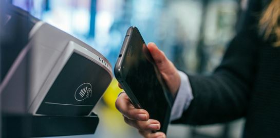 Ανέπαφες πληρωμές: Τι πρέπει να κάνεις για να προστατεύεσαι