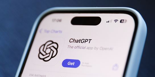 Κάτι περίεργο συμβαίνει σε όσους χρησιμοποιούν συχνά το ChatGPT