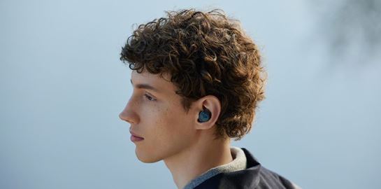 H Sony παρουσιάζει τα νέα της ασύρματα ακουστικά με βελτιωμένη ενεργή ακύρωση θορύβου