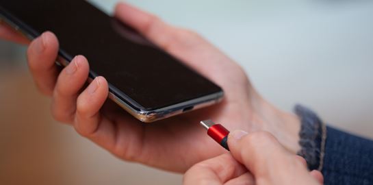 Σύντομα θα μπορείς να φορτίσεις το κινητό σου μέσα σε 1 λεπτό