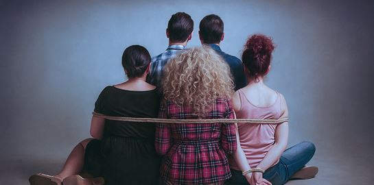 Πώς μπορείς να επηρεάσεις τι θα γίνει στο reunion του &#39;Στο Παρά Πέντε&#39; (video)