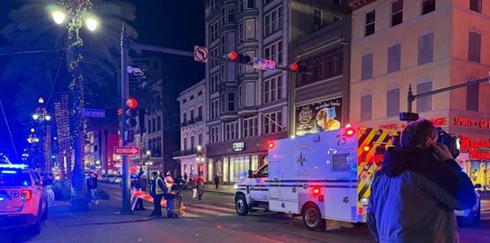 Νέα Ορλεάνη: Η σοκαριστική στιγμή που ο μακελάρης πέφτει πάνω στο πλήθος σκοτώνοντας 15 ανθρώπους (βίντεο)