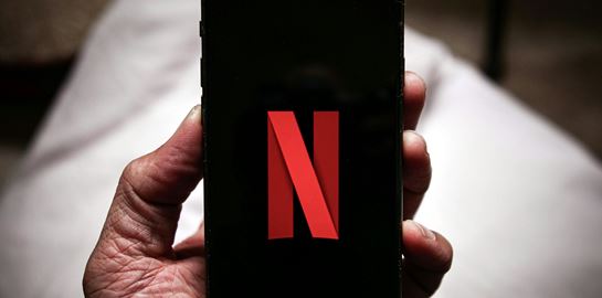 Αυτή έγινε η δημοφιλέστερη ταινία όλων των εποχών στο Netflix-ξεπέρασε το Red Notice