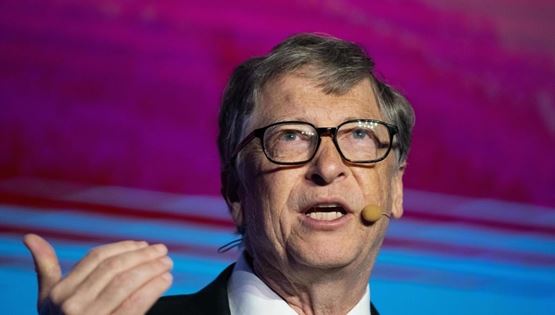 Ο άγνωστος πόλεμος μεταξύ Elon Musk και Bill Gates