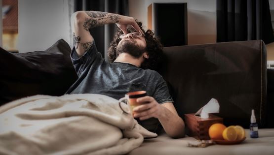 Η long Covid-19 επηρεάζει μνήμη και συγκέντρωση, βρετανική έρευνα αποκαλύπτει