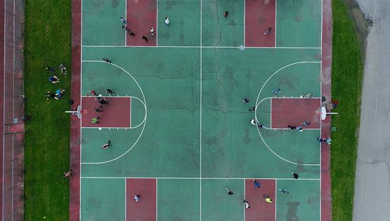 Τα γήπεδα μπάσκετ που θα θέλαμε να παίξουμε έστω ένα μονό