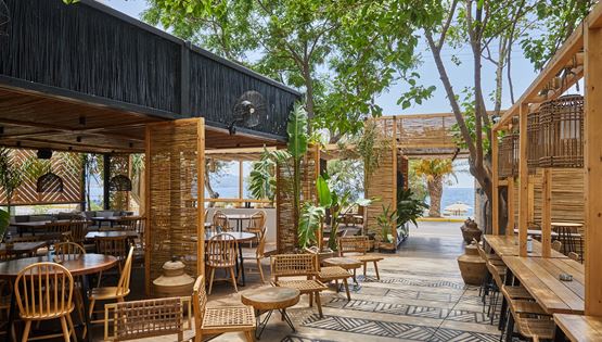 Στο Ego all-day exclusive bar είναι πάντα καλοκαίρι