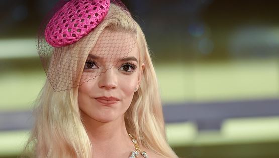Η Anya Taylor-Joy ήταν η χειρότερη συνεπιβάτης προτού γίνει διάσημη