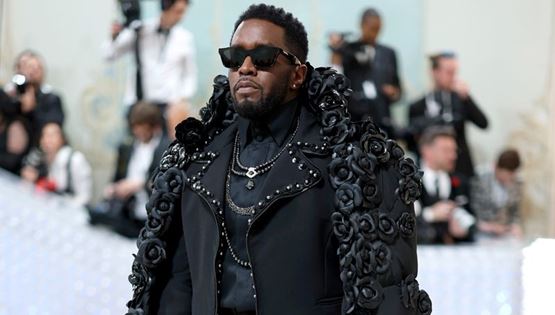 Η πρώτη αντίδραση του Puff Daddy μετά τη δημοσιοποίηση βίντεο στο οποίο κακοποιεί την πρώην σύντροφό του