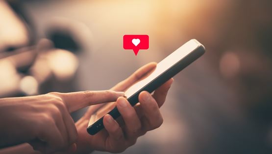 AdultFriendFinder, ένα dating site βγαλμένο από χρονοκάψουλα