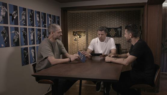 Στη σειρά ντοκιμαντέρ 4-3-3 πρωταγωνιστούν οι θρύλοι του Euro 2004