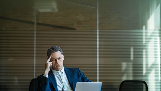 Γιατί οι μεγάλες εταιρείες "πονοκεφαλιάζουν" με την Τεχνητή Νοημοσύνη