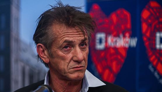 Sean Penn &amp; Volodymyr Zelensky έχουν μια αλλιώτικη σχέση