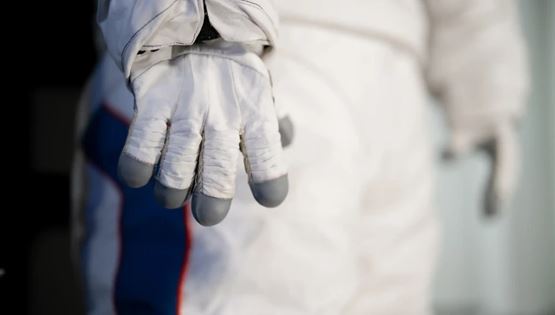 Οι αστροναύτες -όπως κι ο διάβολος- φορούσαν Prada