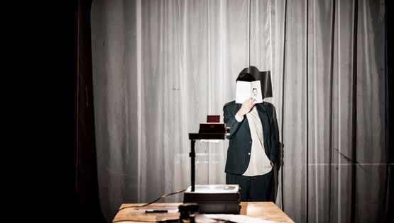 Πρώτη φορά θεατρικά