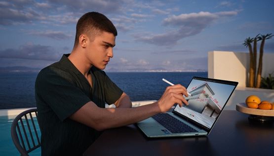 Mε τα tablet και laptop της Huawei εξερευνούμε νέους ορίζοντες