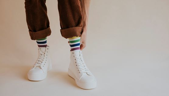 Φορώντας με στυλ τα premium sneakers