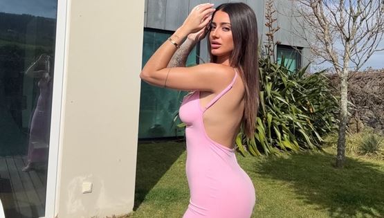 Ποια είναι η εντυπωσιακή Fati Vazquez, το 30χρονο μοντέλο που κάνει διακοπές με τον Lamine Yamal