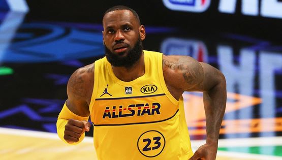 Τα νέα sneakers του LeBron James δεν περνούν απαρατήρητα