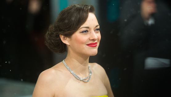 Η Marion Cotillard ‘εισβάλλει’ στην 4η σεζόν του The Morning Show