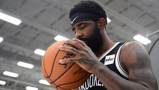 Η περίεργη περίπτωση του Kyrie Irving