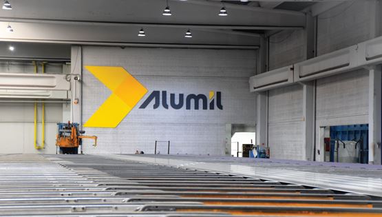 Loop 80 | Πρωτοπορία στη βιωσιμότητα για την ALUMIL με 80% ανακυκλωμένο υλικό