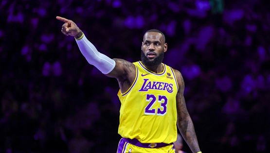 Ο LeBron James θα κάνει σημαντική ανακοίνωση: αλλαγή ομάδας ή αποσύρεται;