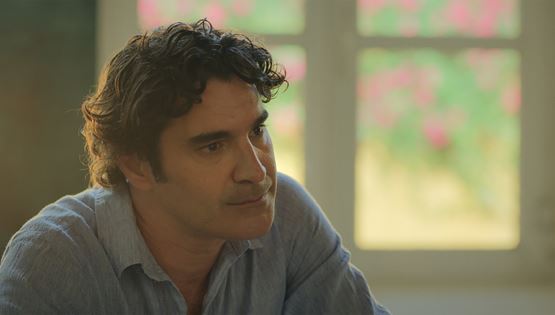 Η γνωριμία του Χριστόφορου Παπακαλιάτη με τον ισχυρό άνδρα του Netflix, Ted Sarandos