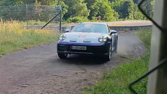 H Porsche 911 Dakar "κόβει δρόμο" στο Nurburgring