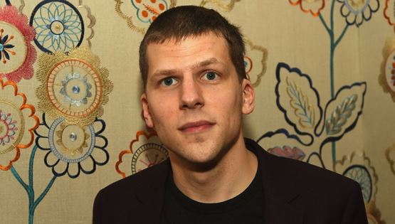 Όσα έμαθε η ζωή στον Jesse Eisenberg