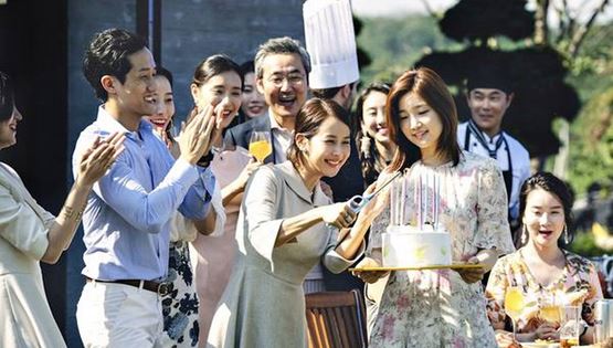 Τα οσκαρικά "Παράσιτα" και ό,τι νέο έρχεται στην COSMOTE TV