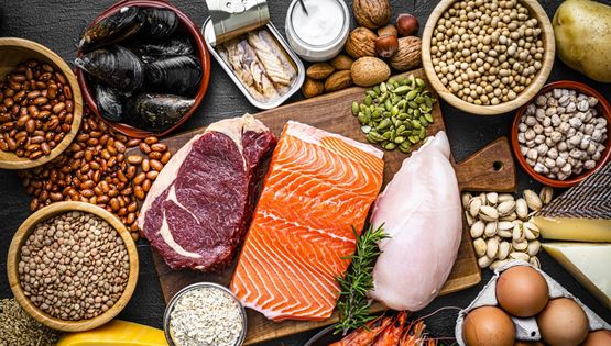 5 σημάδια που δείχνουν ότι δεν καταναλώνεις αρκετή πρωτεΐνη