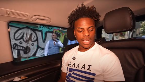 Ο διάσημος Youtuber IshowSpeed πέρασε έξω από το Μαξίμου και έσπειρε τον πανικό