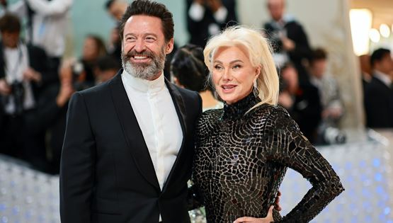 O Hugh Jackman είναι και πάλι single