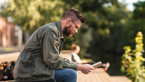 5 νέα βιβλία από σύγχρονους Έλληνες πεζογράφους